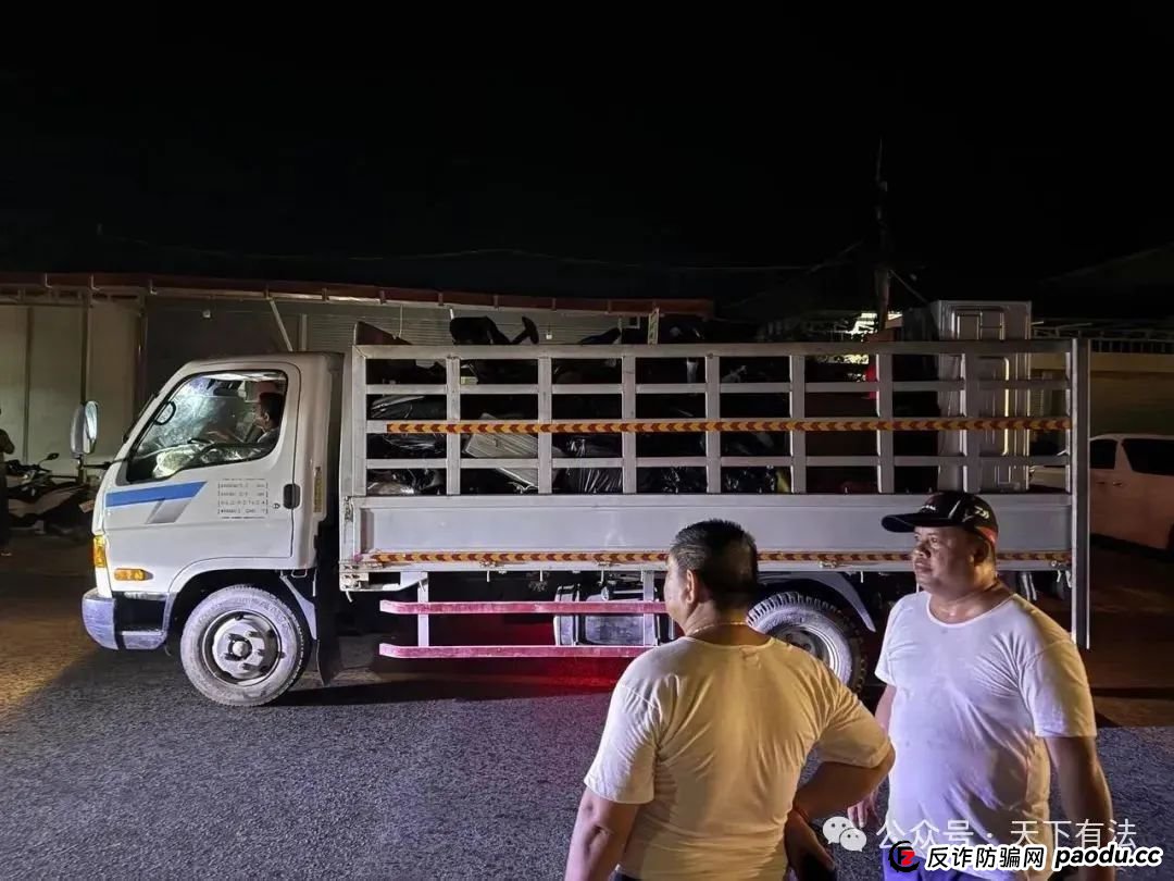 场面震撼！柬埔寨电诈园区上演集体大逃亡！