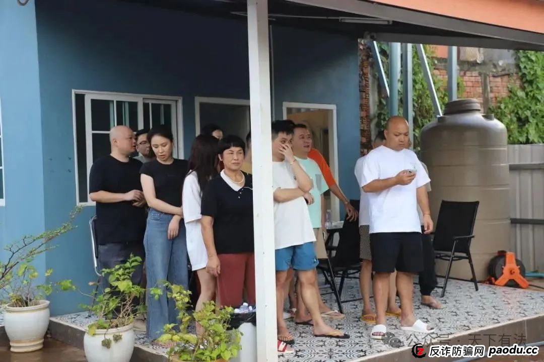 场面震撼！柬埔寨电诈园区上演集体大逃亡！